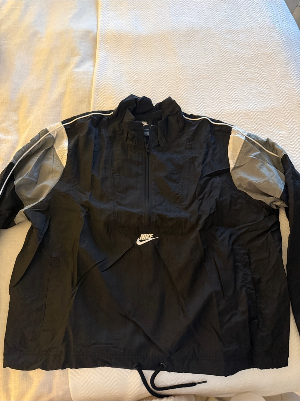 Nike Black Pullover Windbreaker with Gray Sleeve Panels